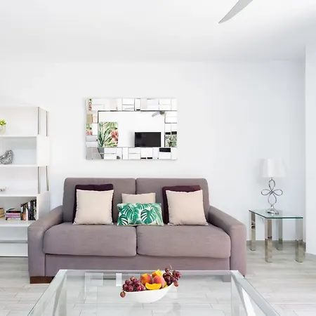 Daire Moderne Mit Meerblick Und Pool By Interhome *